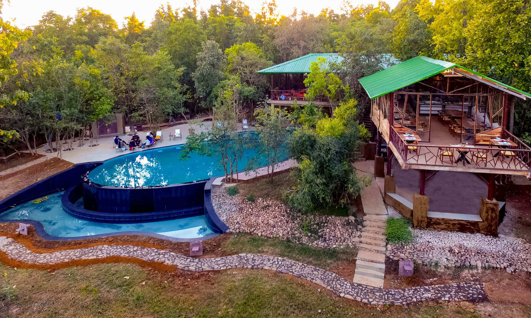 kanha jungle camp